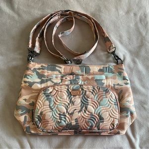 Lug Samba Xl in Camo Rose